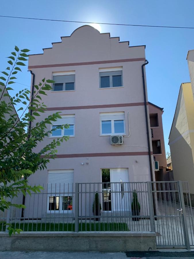 Apartman Hana Sombor Eksteriør bilde